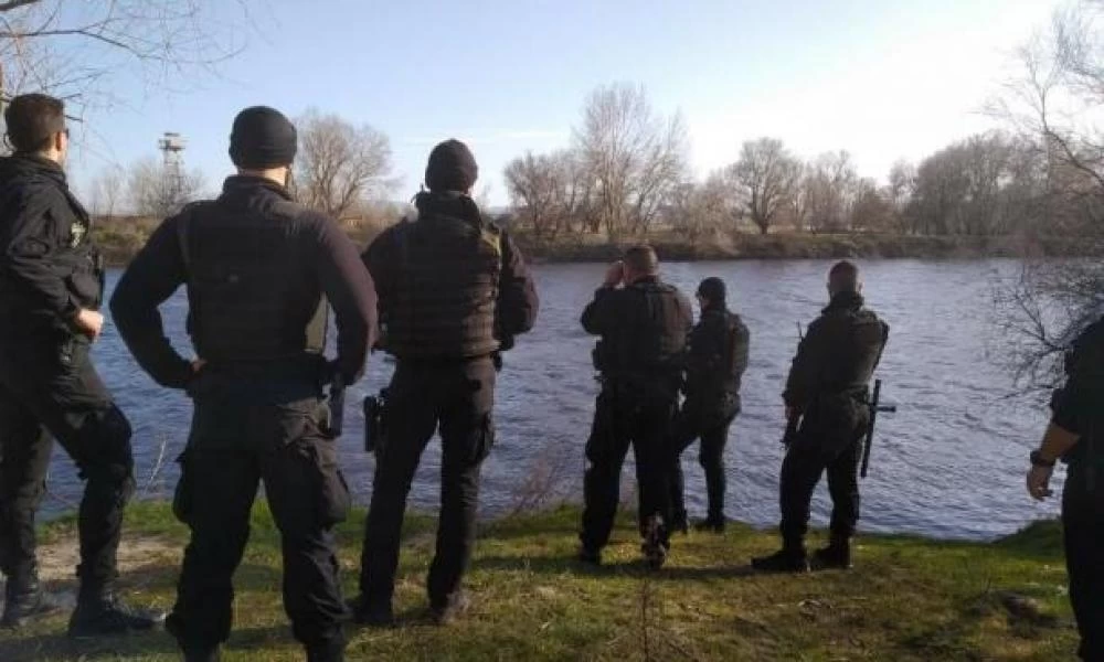 Αποτράπηκαν 713 απόπειρες παράνομης εισόδου μεταναστών